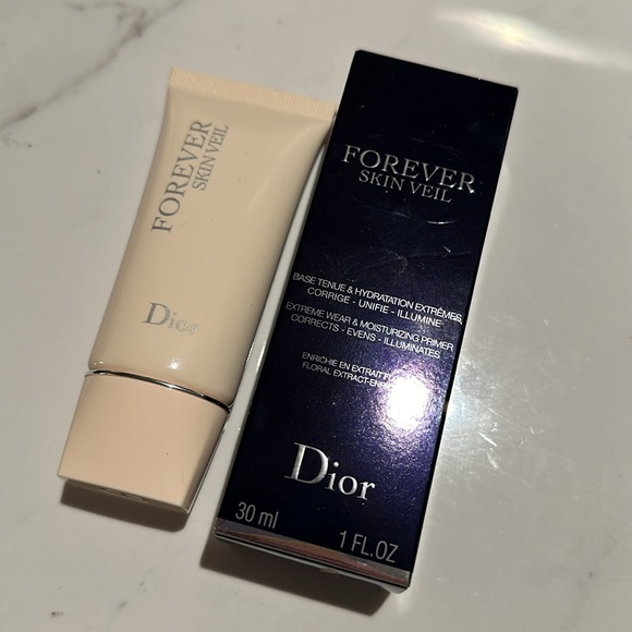Dior Forever Skin Veil Primer SPF 20 - Picture 2 of 5